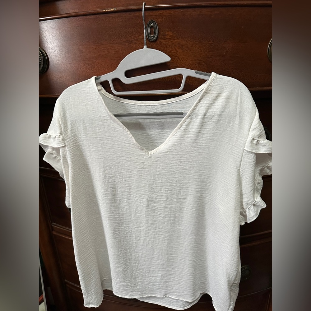 Elegant White Ruffle Sleeve Top